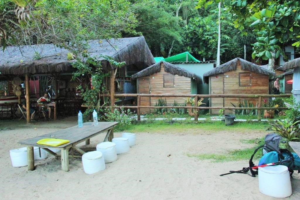 Chalés na Praia Brava, antes de Palmas