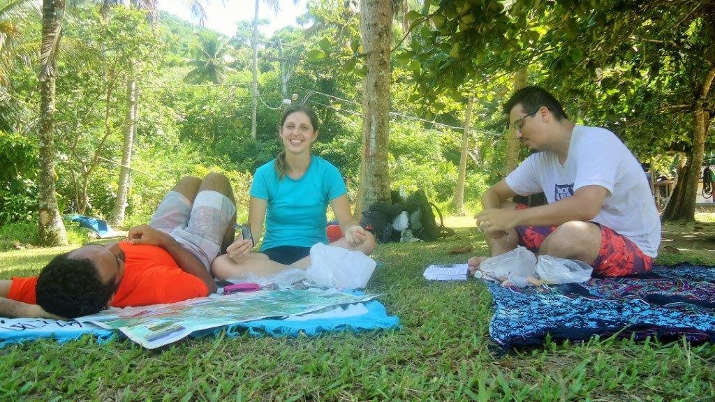 Aproveitando para repor energias para a caminhada até o Bananal